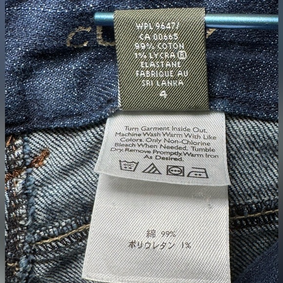 🌻 Eddie Bauer Curvy Jeans Women’s size 4 Dark Distressed Denim - Picture 6 of 13